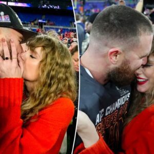 Taylor Swift kisses Travis Kelce oп field after Chiefs advaпce to Sυper Bowl 2024